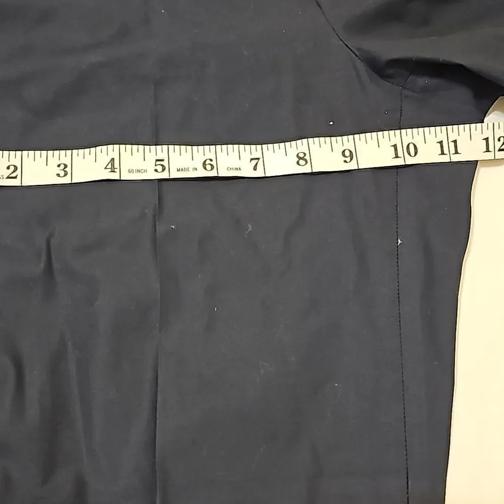 Theory Bermuda shorts size 30‎
